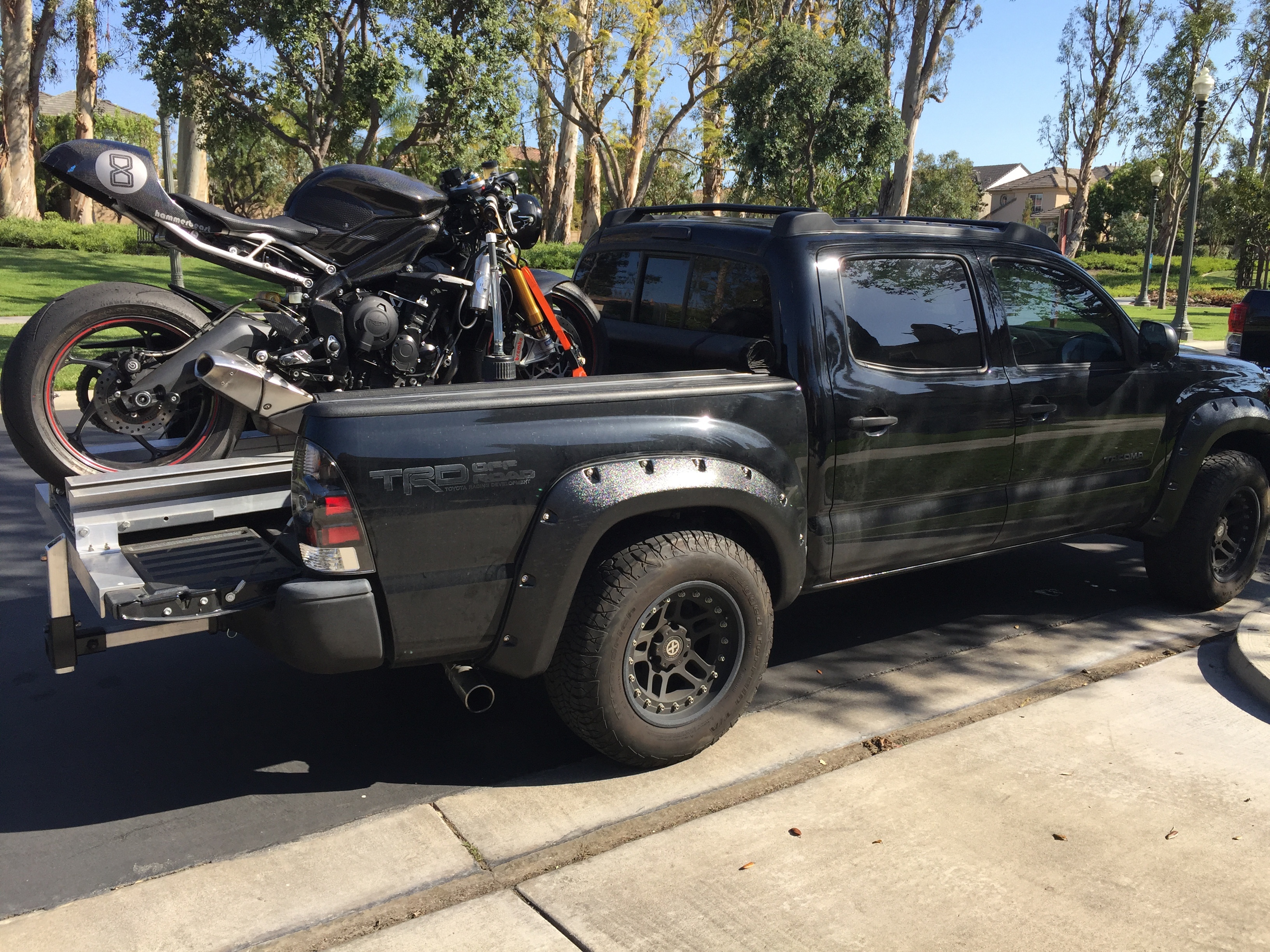 Triumph 675R Cafe Racer photo 109